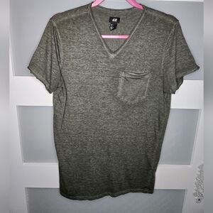 H&M Men's Olive Green V-Neck Pocket Tee